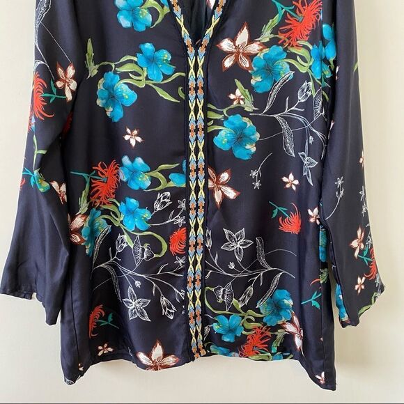 JOHNNY WAS-BECCA 100% Silk Floral Pattern Tunic Top (Small) - Picture 7 of 15